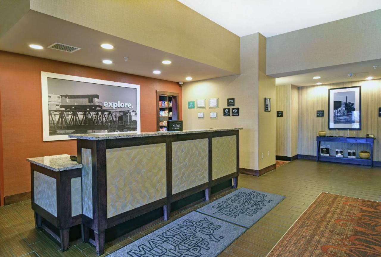 Hampton Inn Beloit Dış mekan fotoğraf
