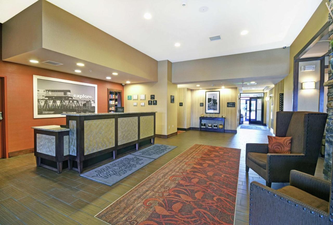 Hampton Inn Beloit Dış mekan fotoğraf